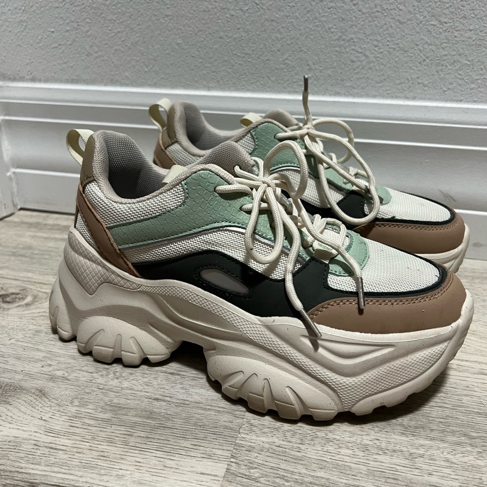 Hanna Chunky Platform Sneakers